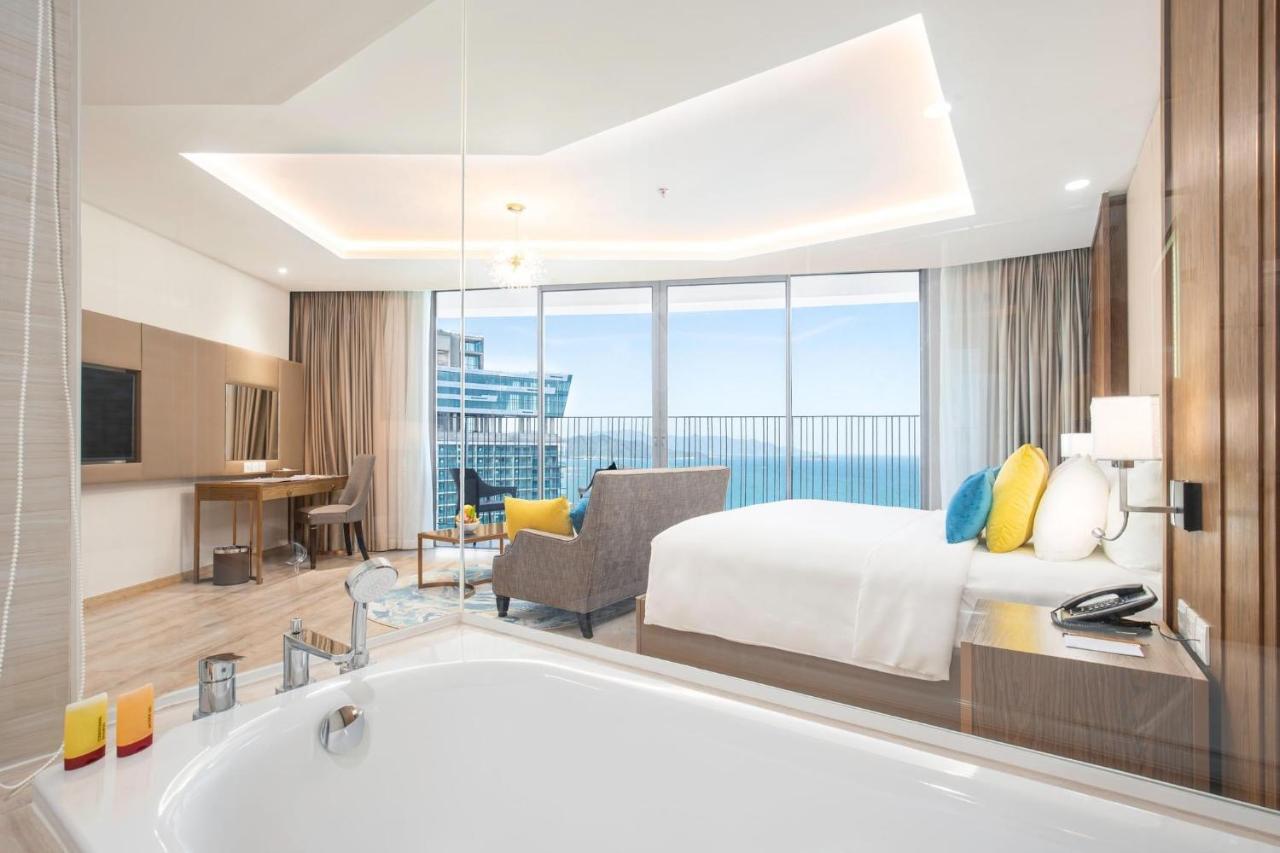 Homie Panorama Beachfront Residences Нячанг Экстерьер фото