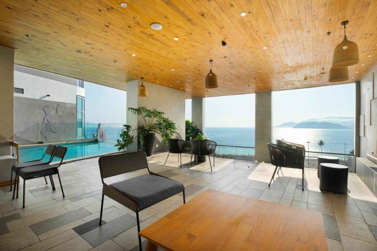 Homie Panorama Beachfront Residences Нячанг Экстерьер фото