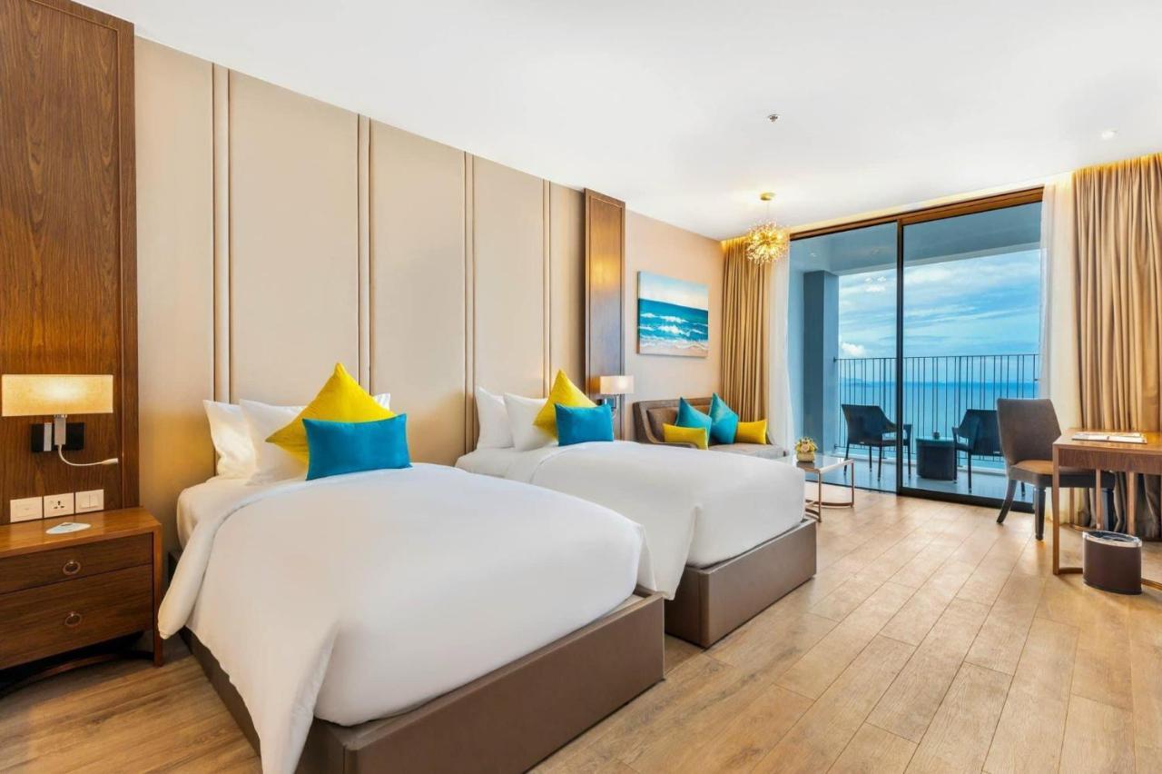 Homie Panorama Beachfront Residences Нячанг Экстерьер фото