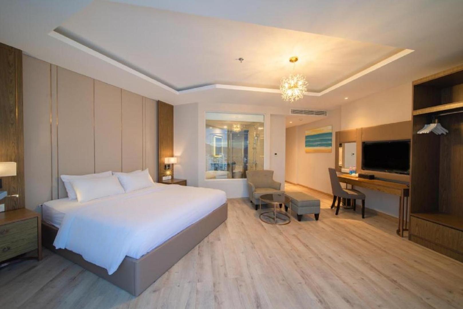 Homie Panorama Beachfront Residences Нячанг Экстерьер фото